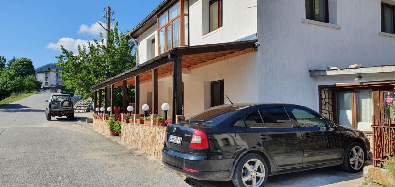 Къща За Гости Виктория Trigrad Exterior photo